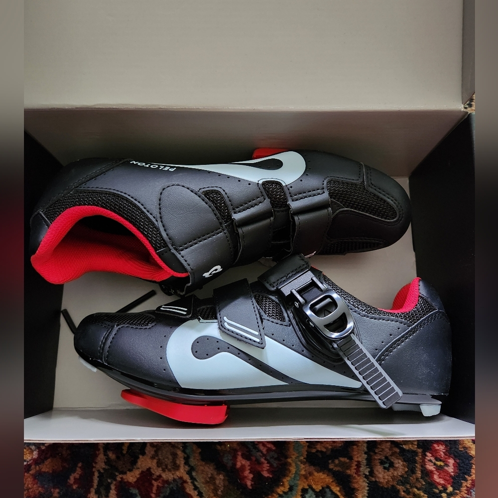 Peleton Cycling Shoes NIB